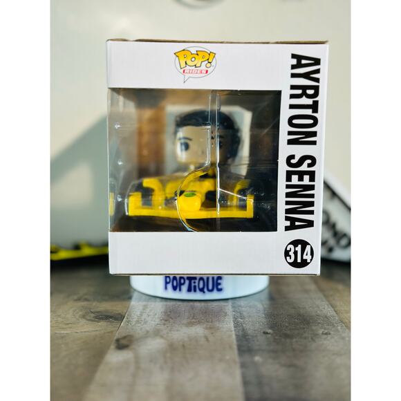 Ayrton Senna Lotus Deluxe Funko Pop! Ride Vinyl Vehicle #314 - Picture 4 of 7